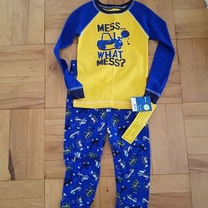 Cotton knit long sleeved pajamas